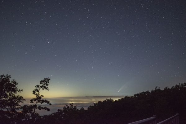 2020년 7월 15일 저녁9시 43분 보현산천문대에서 촬영한 니오와이즈 혜성(C/2020 F3), 한국천문연구원 전영범 책임연구원 촬영. 사진 한국천문연구원