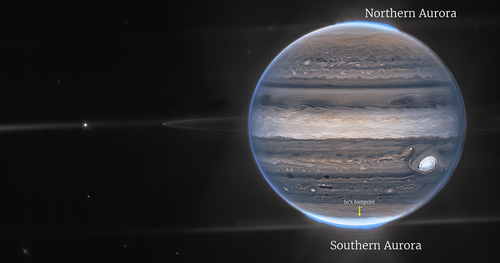 새로운 우주망원경의 근적외선 카메라로 촬영한 목성의 얇은 고리와 위성 사진. NASA